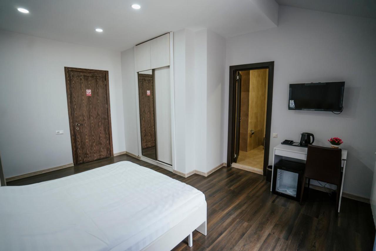 West Apart Hotel Batumi Zewnętrze zdjęcie